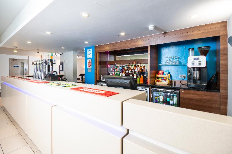 Holiday Inn Express London - Dartford - Bar