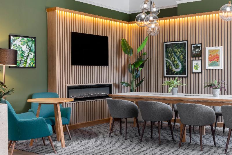 Holiday Inn Farnborough - Bar