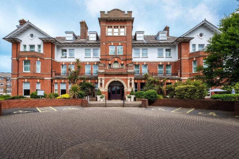 Holiday Inn Farnborough - Genel