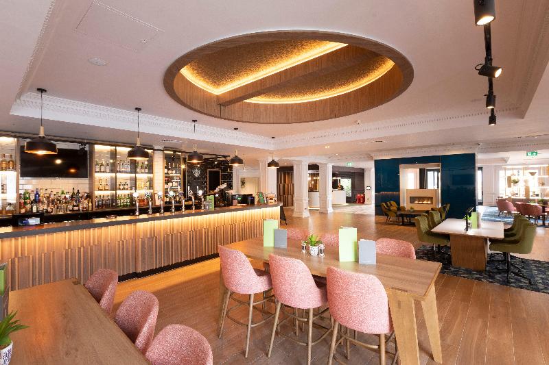 Holiday Inn Guildford - Bar