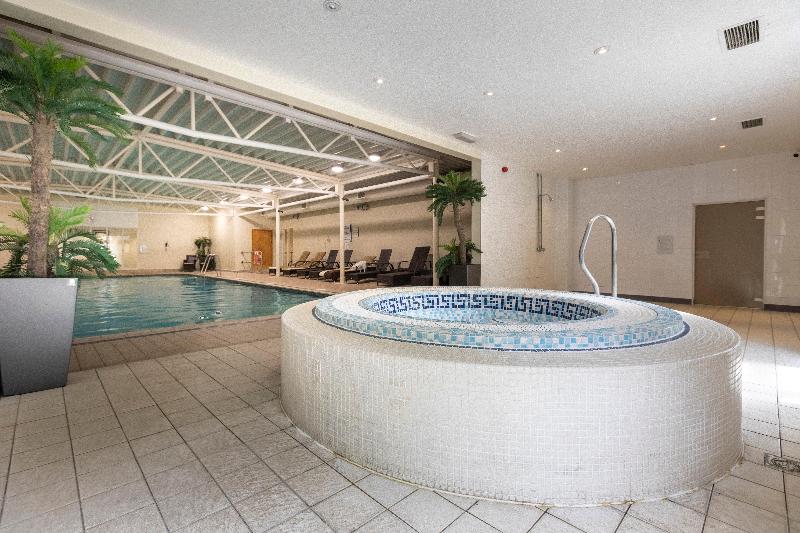 Holiday Inn Guildford - Havuz