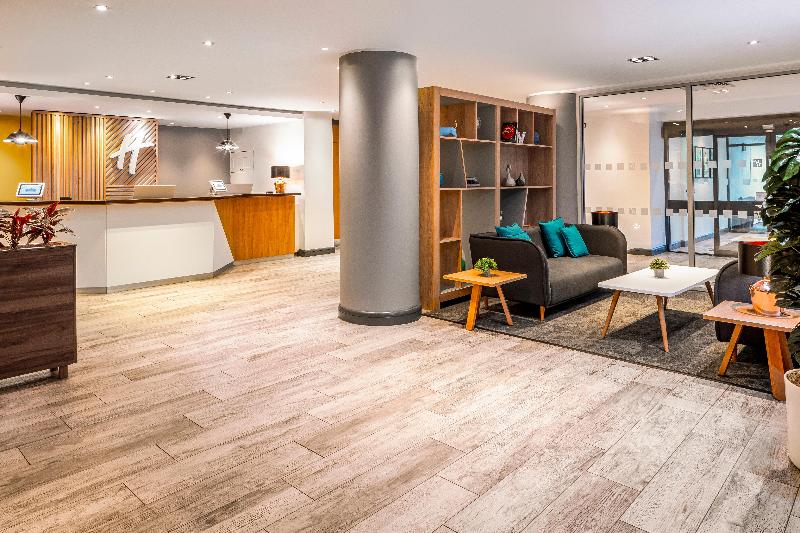 Holiday Inn High Wycombe M40-J4 - Lobi