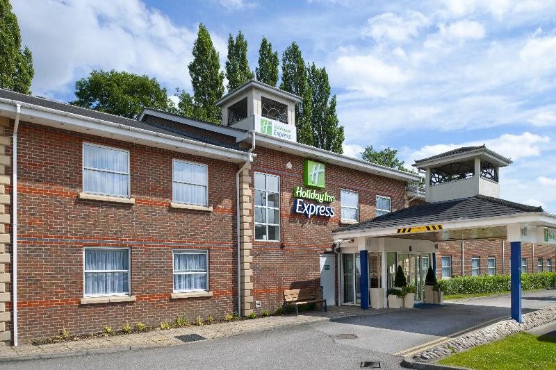 Holiday Inn Express Leeds East - Genel