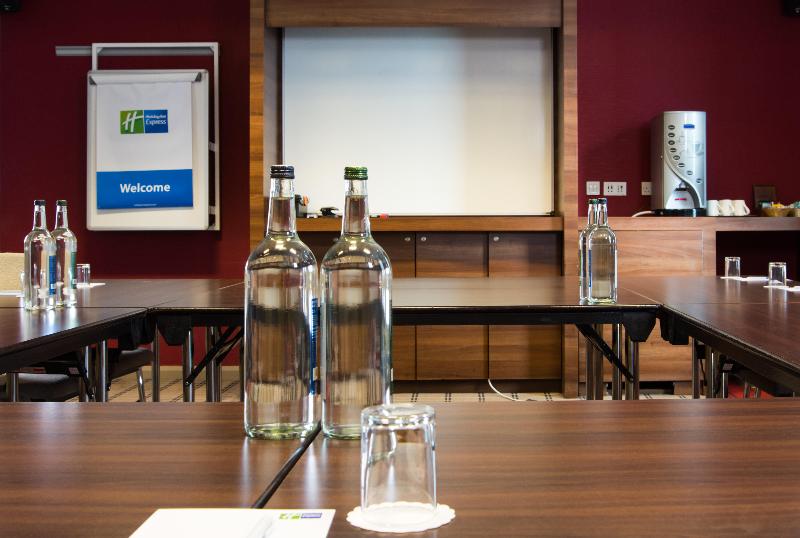 Holiday Inn Express Leeds City Centre - Toplantı