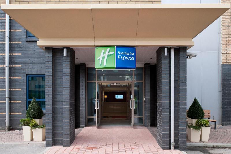 Holiday Inn Express Leeds City Centre - Genel
