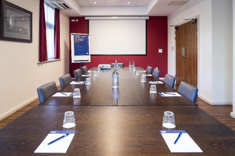 Holiday Inn Express Leicester City - Toplantı