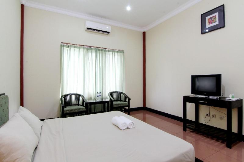 Hotel Tiger Yogyakarta by ZUZU - Oda