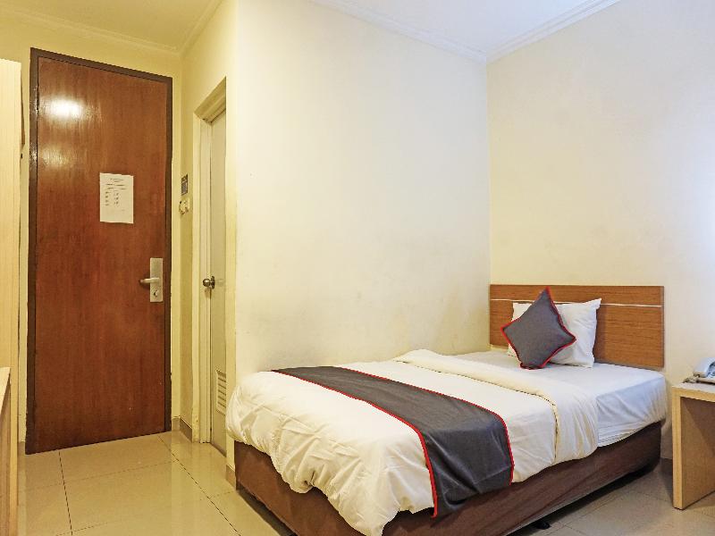 Collection O 91409 Hotel Fiducia Otista 153 - 157 - Oda