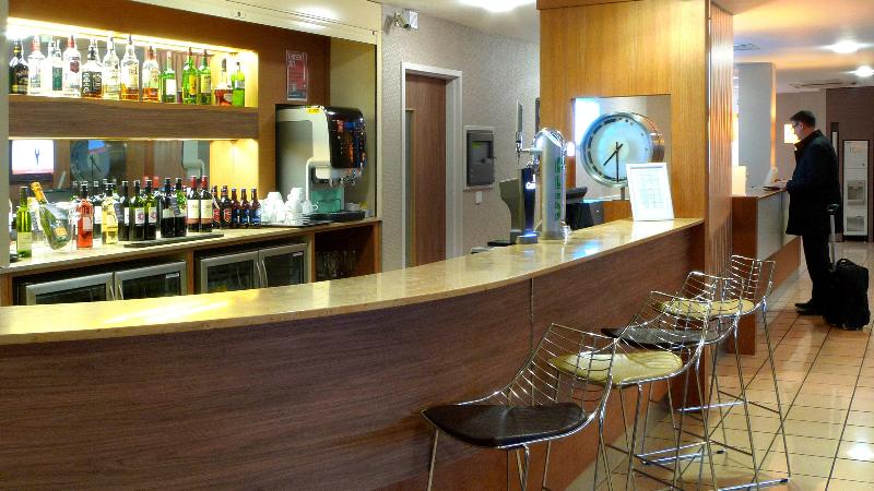 Holiday Inn Express London Limehouse - Bar