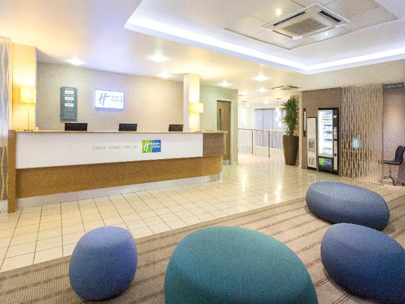 Holiday Inn Express London Limehouse - Lobi