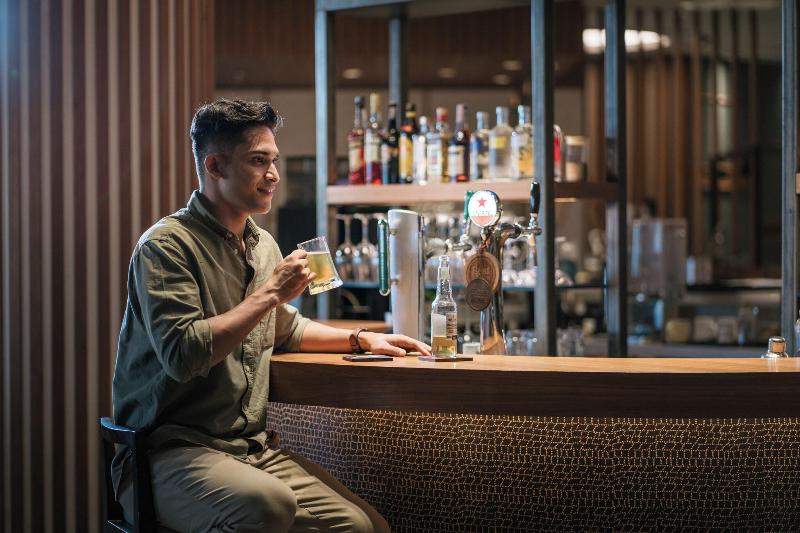 Four Points by Sheraton Surabaya, Pakuwon Indah - Bar