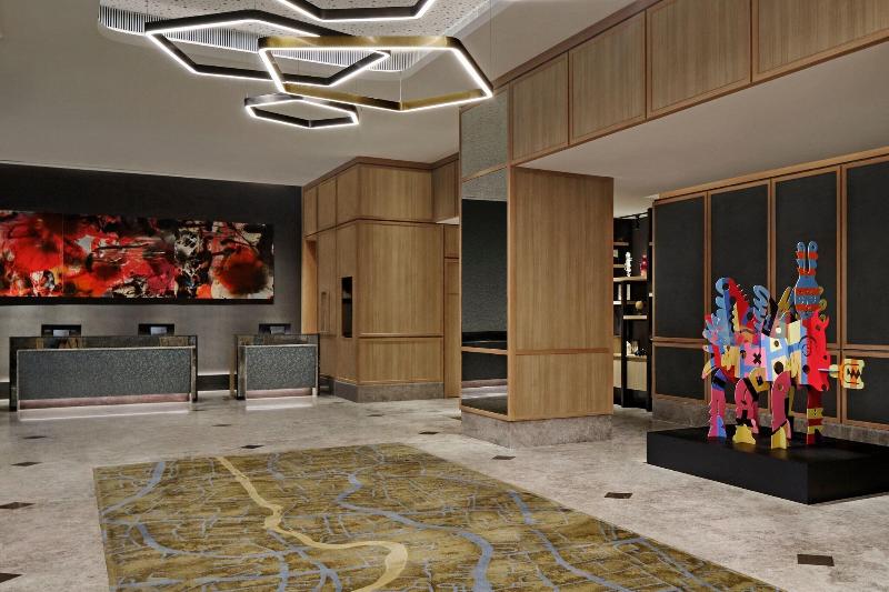 Four Points by Sheraton Surabaya, Pakuwon Indah - Lobi