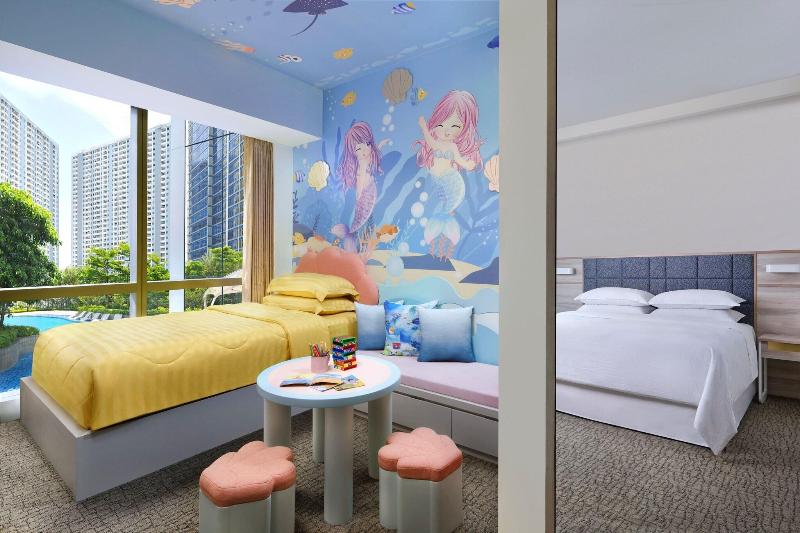 Four Points by Sheraton Surabaya, Pakuwon Indah - Oda