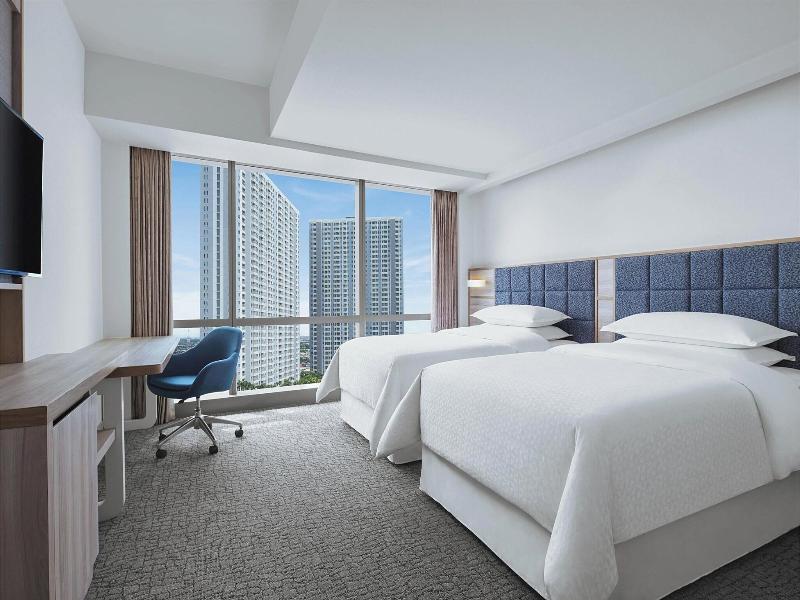 Four Points by Sheraton Surabaya, Pakuwon Indah - Oda
