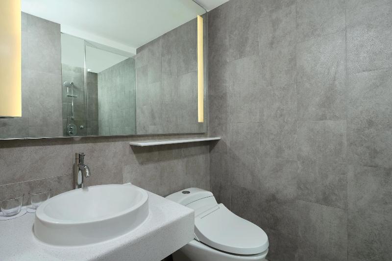 Four Points by Sheraton Surabaya, Pakuwon Indah - Oda