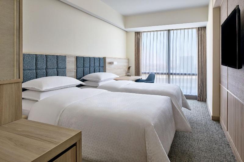 Four Points by Sheraton Surabaya, Pakuwon Indah - Oda