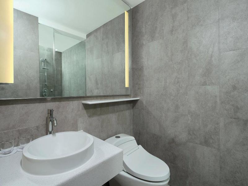 Four Points by Sheraton Surabaya, Pakuwon Indah - Oda