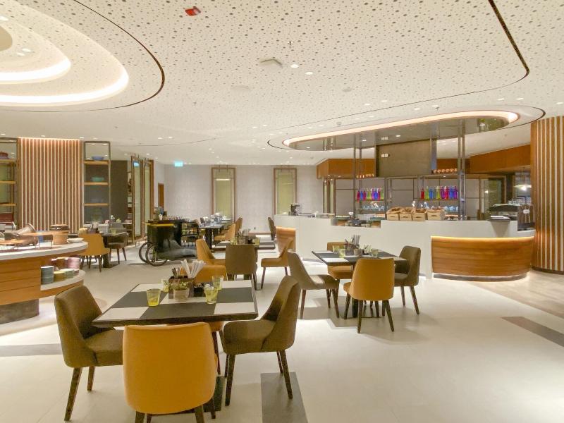 Four Points by Sheraton Surabaya, Pakuwon Indah - Restoran