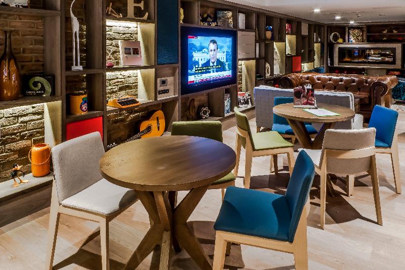 Holiday Inn London Camden Lock - Bar