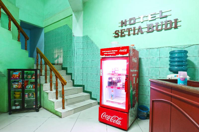 Hotel Setia Budi by ZUZU - Lobi