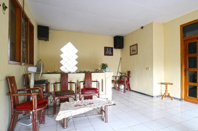 Hotel Setia Budi by ZUZU - Genel