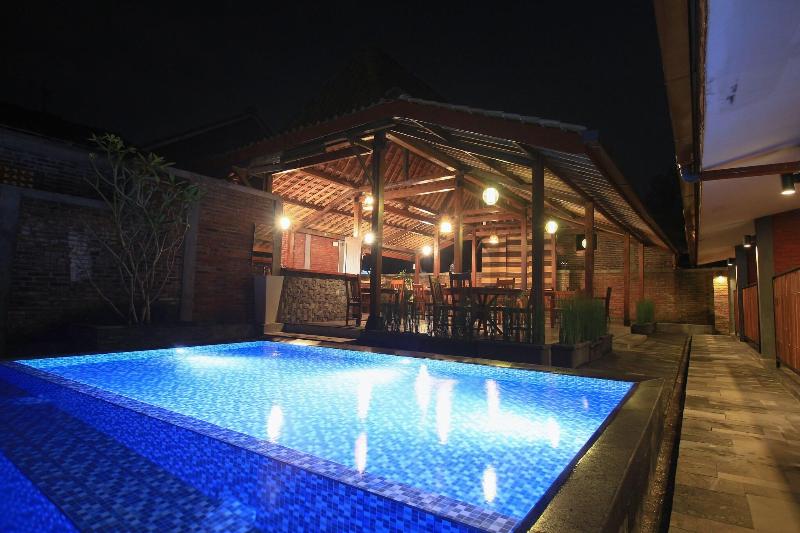 Wahid Borobudur - Havuz