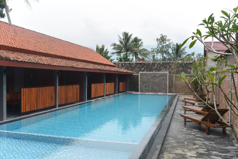 Wahid Borobudur - Havuz
