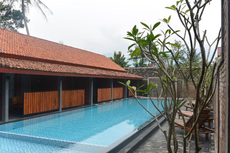 Wahid Borobudur - Havuz