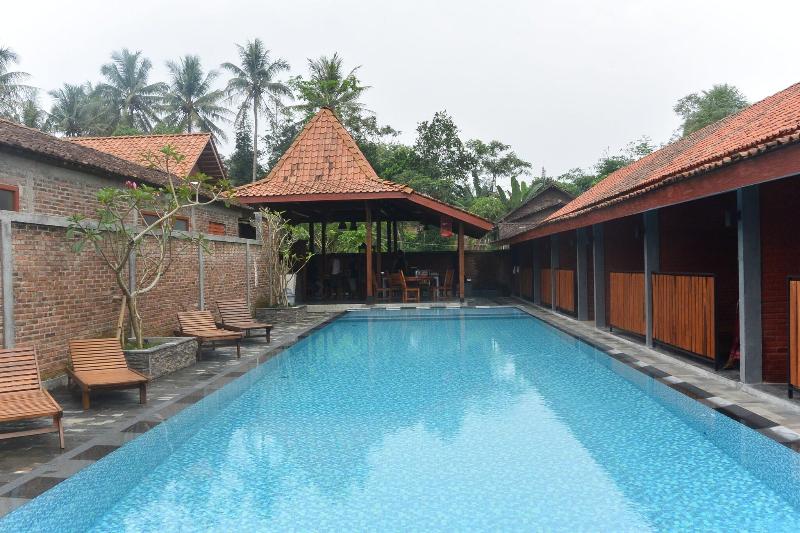 Wahid Borobudur - Havuz