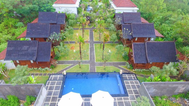 D' Padang - Genel