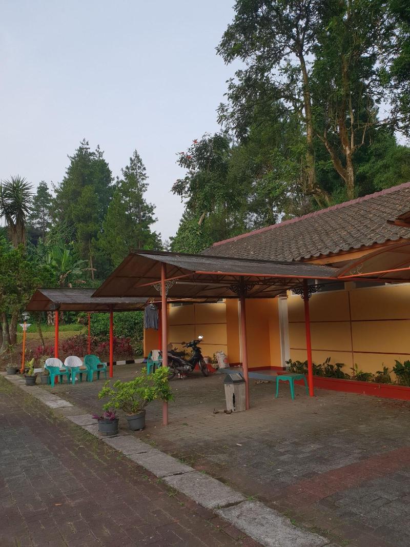 Hotel Cisarua Indah - Genel