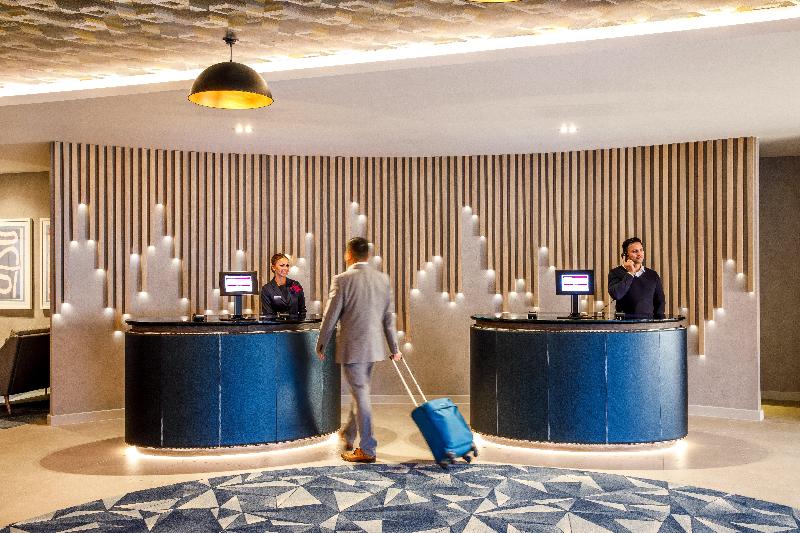 Crowne Plaza Manchester Airport - Genel