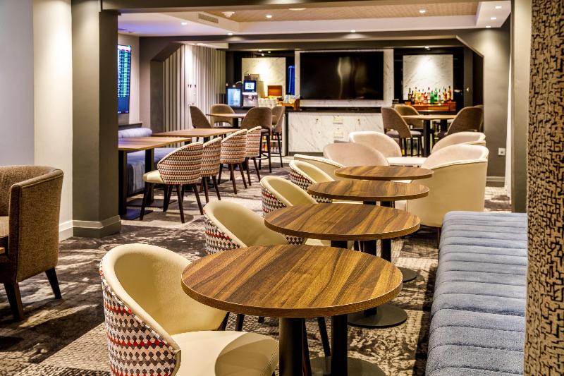 Crowne Plaza Manchester Airport - Genel