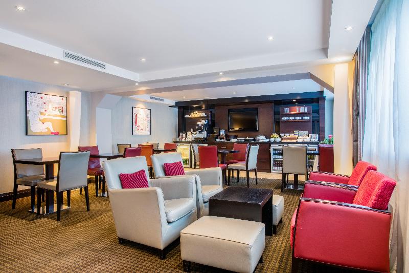 Crowne Plaza Manchester Airport - Genel
