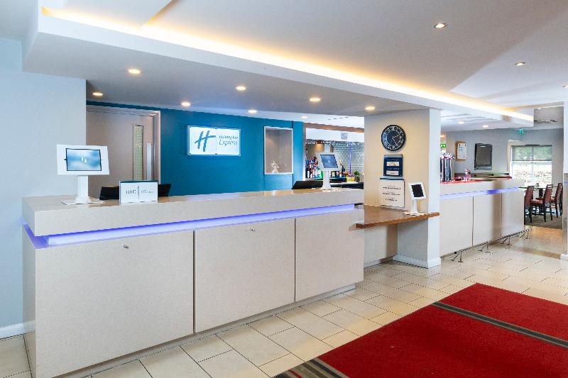 Holiday Inn Express Birmingham Oldbury M5/Jct.2 - Lobi