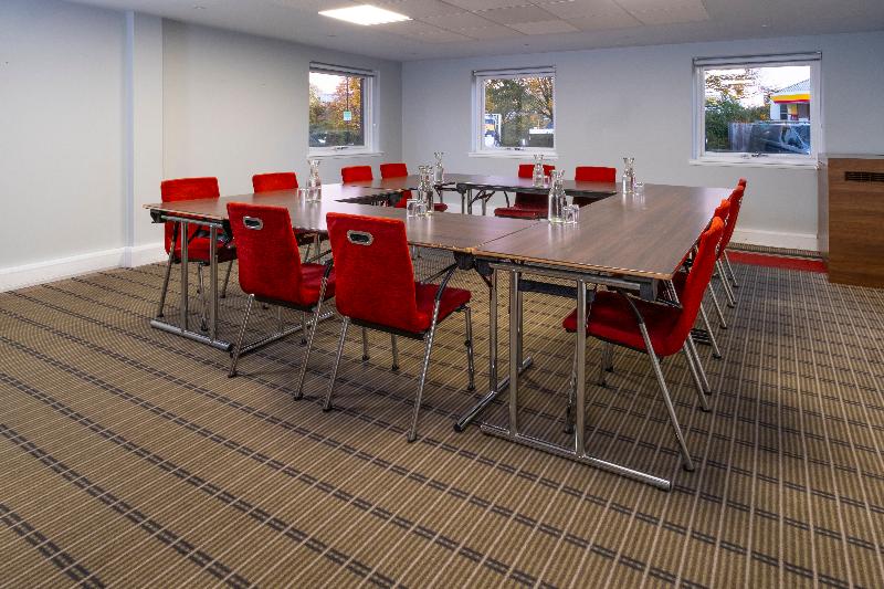 Holiday Inn Express Birmingham Oldbury M5/Jct.2 - Toplantı