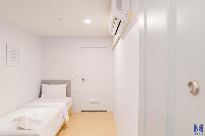 Manonta Budget Hotel - Oda