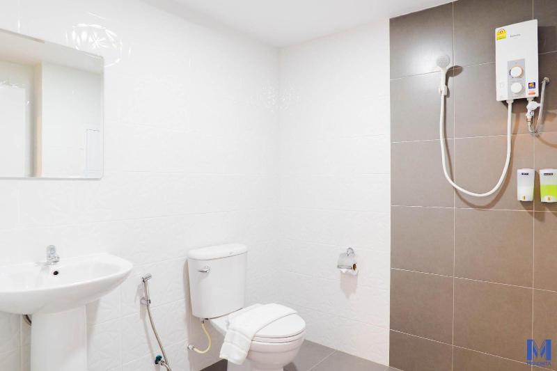 Manonta Budget Hotel - Oda