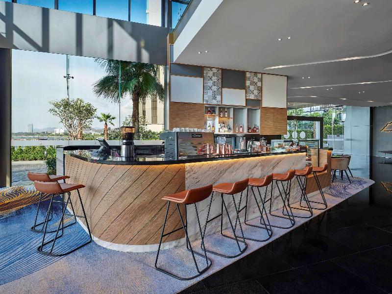 Novotel Marina Sriracha & Koh Si Chang Hotel - Bar
