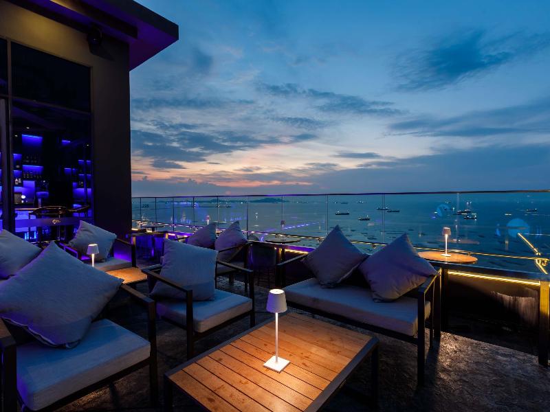 Novotel Marina Sriracha & Koh Si Chang Hotel - Bar