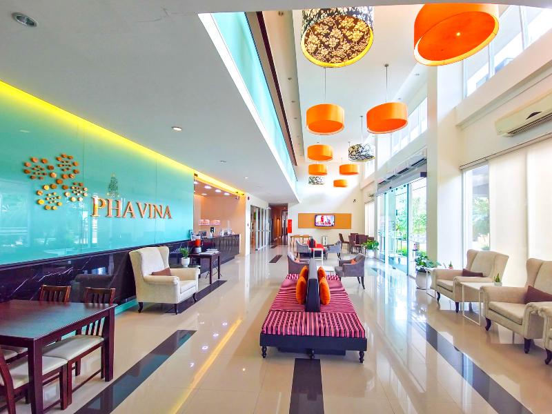 Phavina Hotel & Grand Boutique Rayong - Lobi