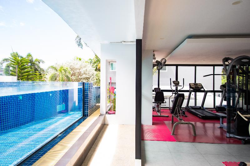 Phavina Hotel & Grand Boutique Rayong - Havuz