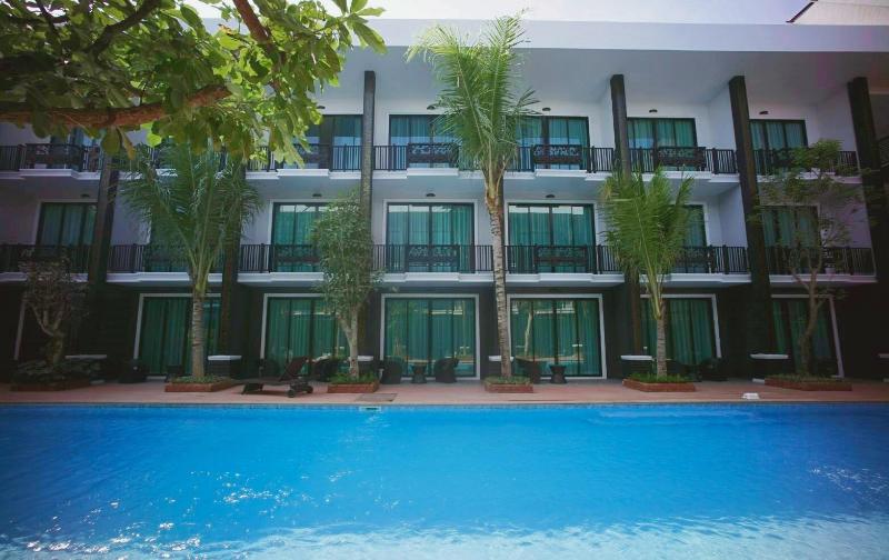 Namthong Nan Hotel - Havuz