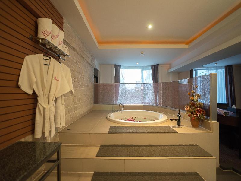 Kiss Gardenhome Chic Hotel - Aktivite