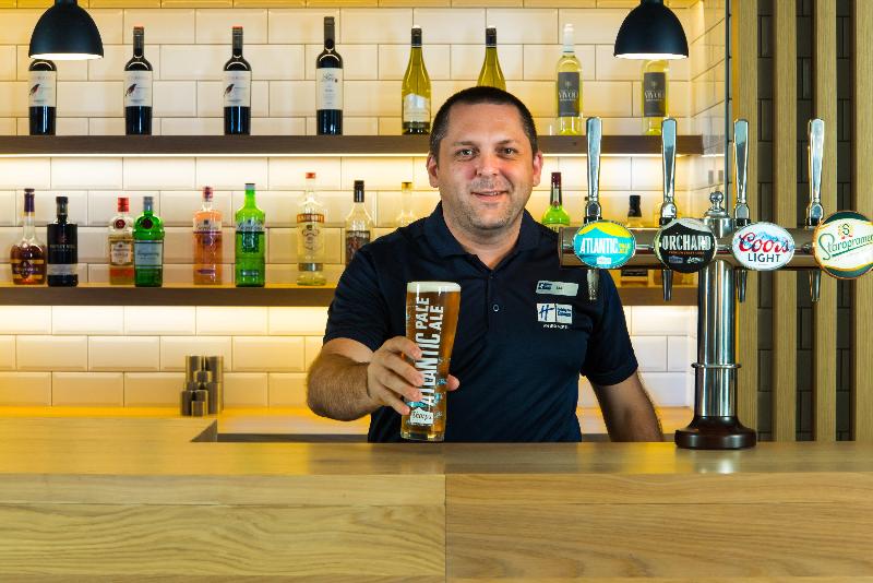 Holiday Inn Express Swindon City Centre - Bar