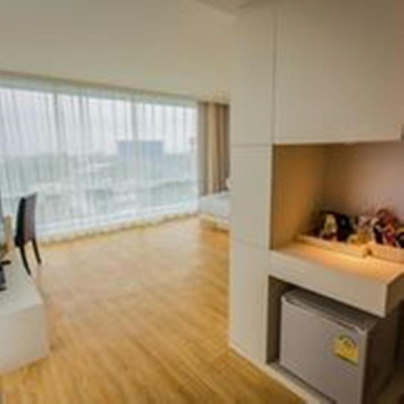 Crystal Hotel Hat Yai - Oda