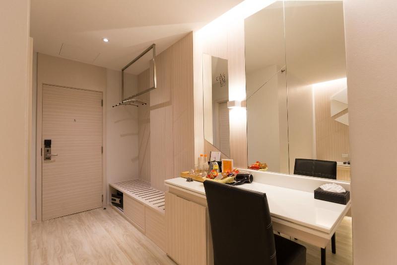 Crystal Hotel Hat Yai - Oda