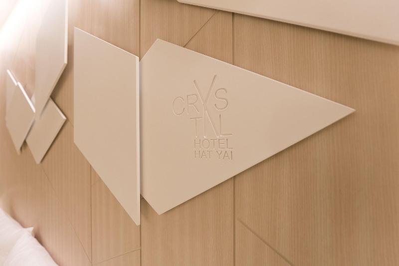 Crystal Hotel Hat Yai - Oda