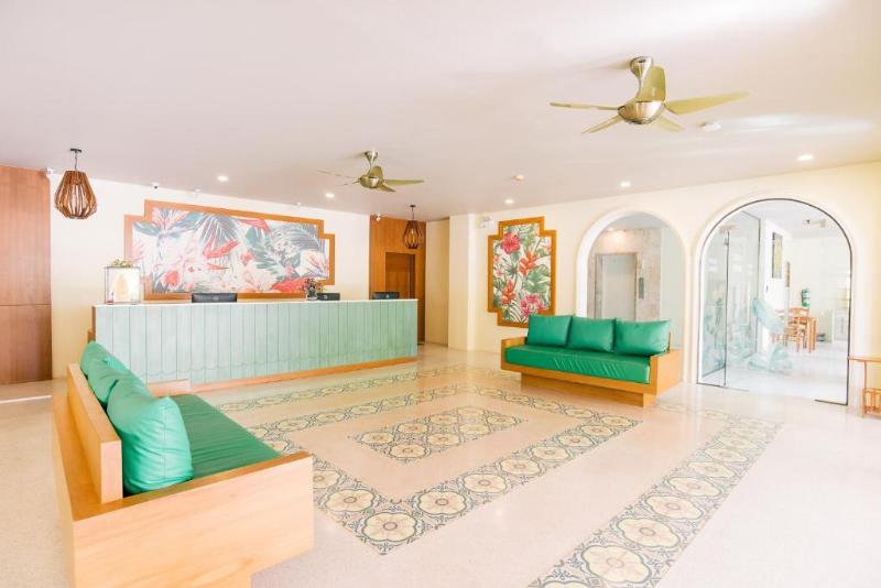 The Pineapple Hotel (SHA) - Lobi