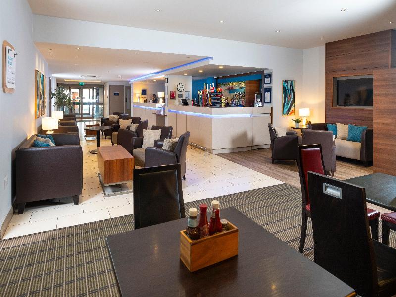 Holiday Inn Express Taunton East - Genel